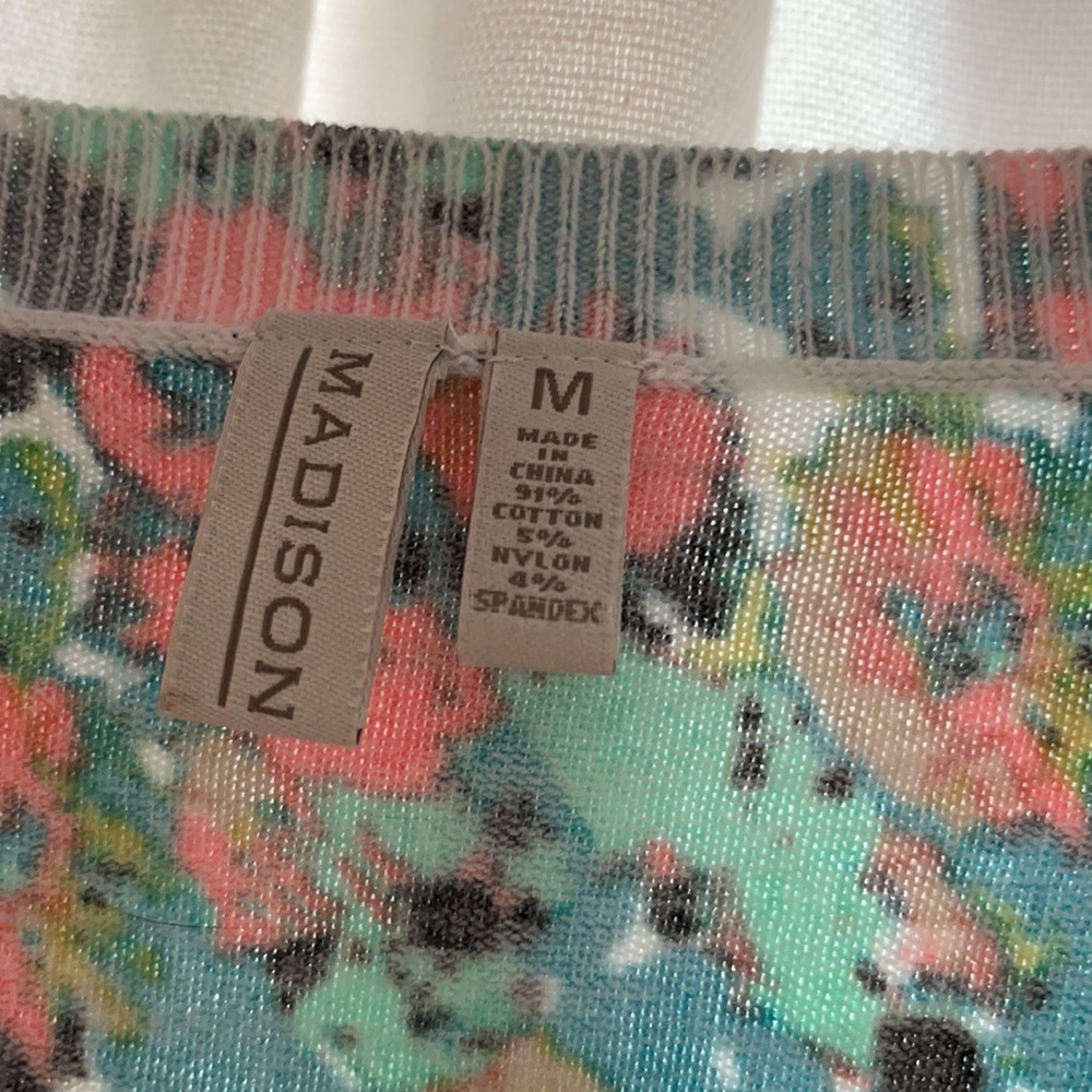 Cardigan - Picture 3 of 6